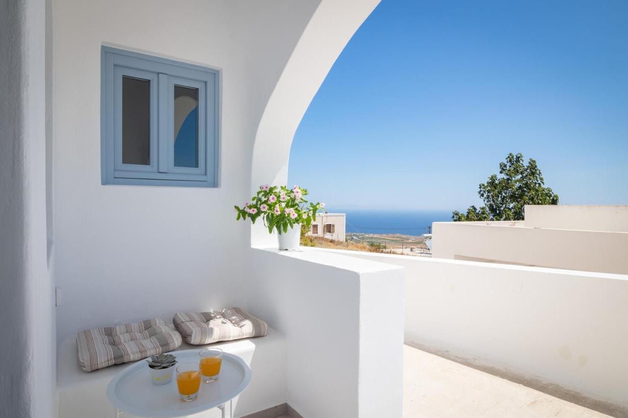 Andreas Hospitality Apartment Fira  Exterior photo
