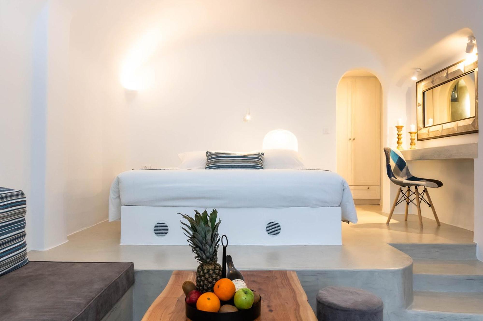 Andreas Hospitality Apartment Fira  Exterior photo